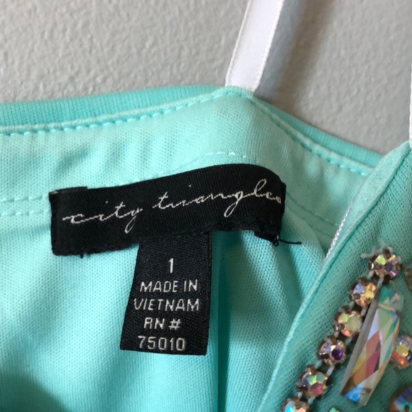 strapless formal dress - Picture 3 of 5